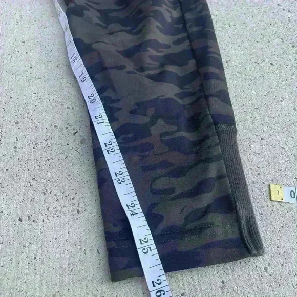 Alphalete women s Joggers green camo leggings pockets drawstring Running Active - Picture 6 of 10